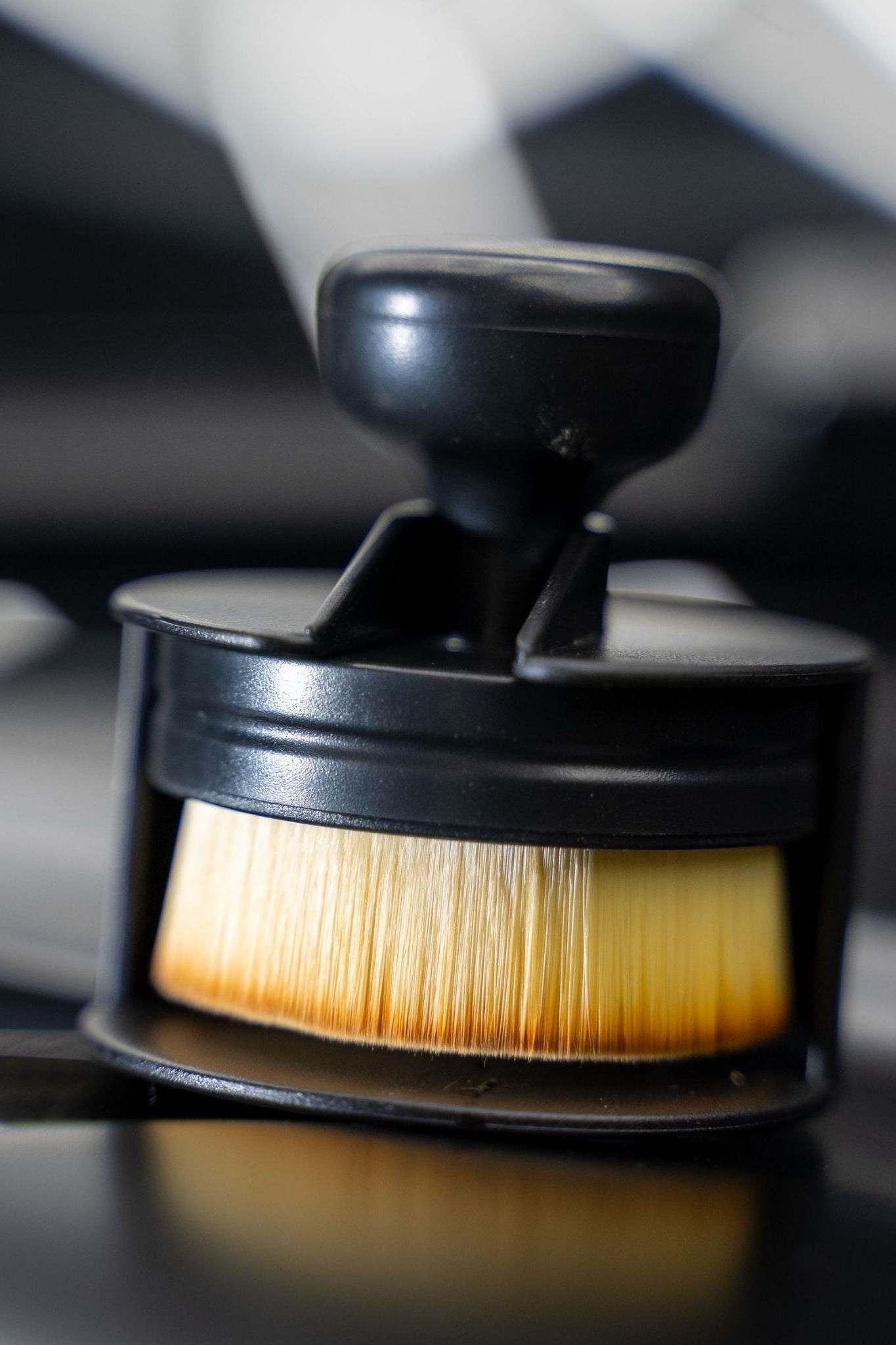 BLACKLINE® Professional Tire Shine Applicator Brush